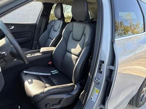 2023 Volvo XC60 Plus