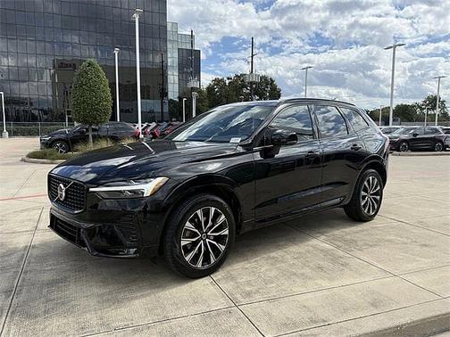 2023 Volvo XC60 Plus