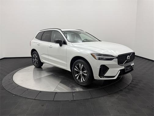2025 Volvo XC60 B5 Core