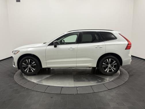 2025 Volvo XC60 Core