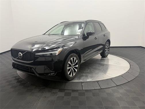 2024 Volvo XC60 Plus Dark Theme