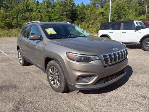 Light Brownstone Pearlcoat 2020 Jeep Cherokee LATITUDE PLUS