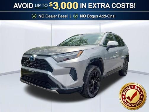 Silver Sky Metallic 2023 Toyota RAV4 SE