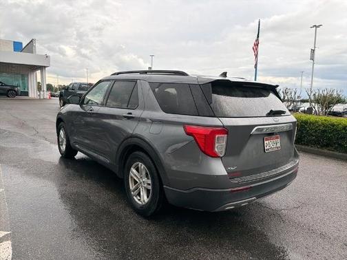 CARBONIZED GRAY METALLIC 2022 Ford Explorer XLT