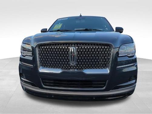 2024 Lincoln Navigator PREMIERE