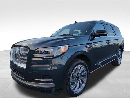 2024 Lincoln Navigator PREMIERE