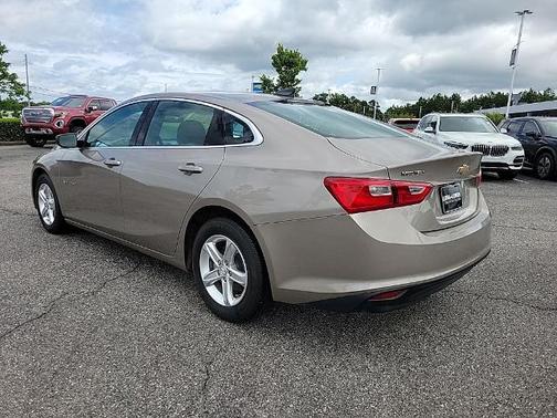 Mineral Gray Metallic 2023 Chevrolet Malibu LS