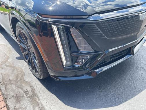 Stellar Black Metallic 2026 Cadillac LYRIQ V Premium