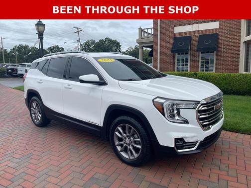 Summit White 2023 GMC Terrain SLT