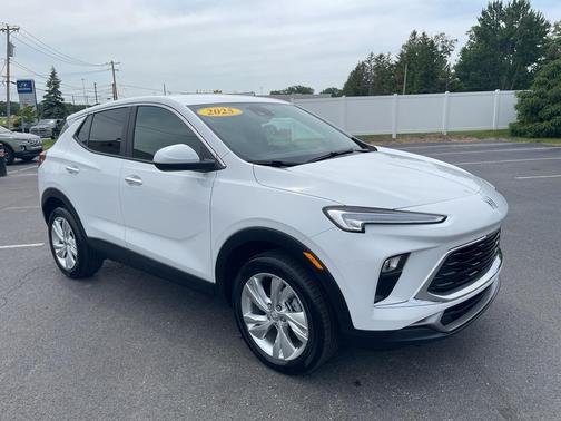 Summit White 2025 Buick Encore GX Preferred