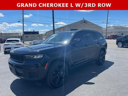 Diamond Black 2022 Jeep Grand Cherokee L Laredo