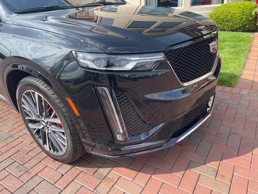 2024 Cadillac XT6 Sport AWD