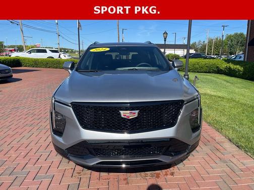 Silver Metallic 2024 Cadillac XT4 Sport