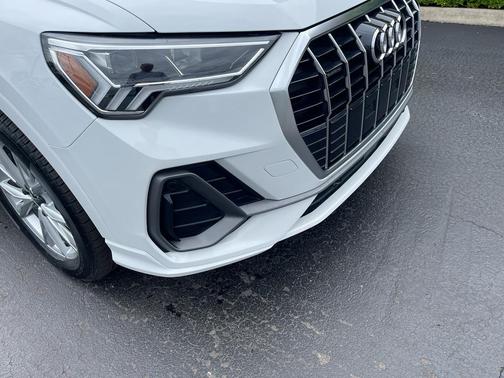 2024 Audi Q3 45 S line Premium