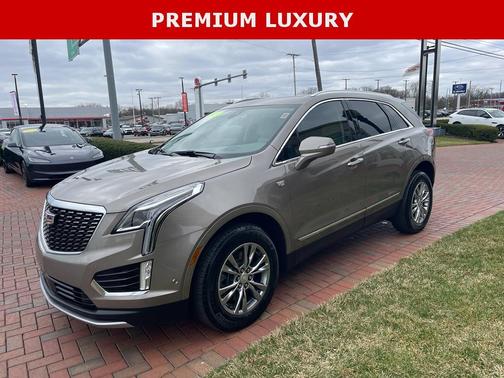 Latte 2023 Cadillac XT5 Premium Luxury