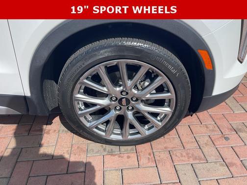 2019 Cadillac XT4 Premium Luxury