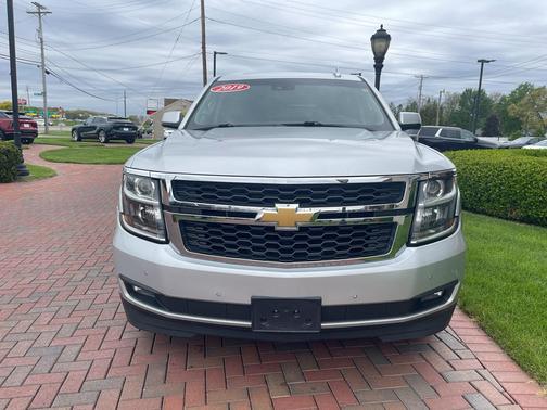 Silver Ice Metallic 2019 Chevrolet Tahoe LT