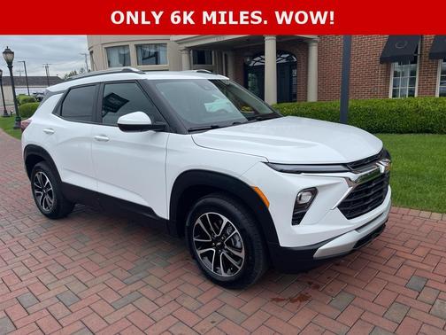 Summit White 2026 Chevrolet Trailblazer LT