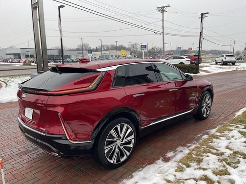 2024 Cadillac LYRIQ Luxury