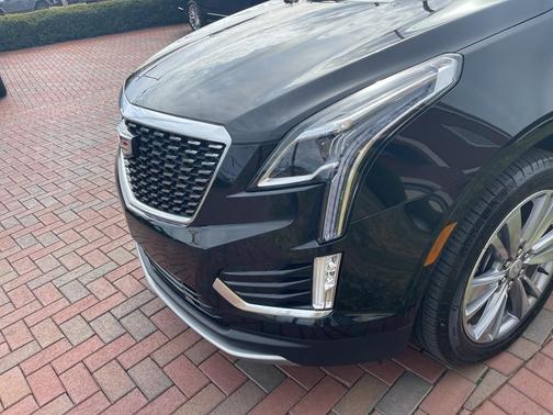 Stellar Black Metallic 2025 Cadillac XT5 Premium Luxury