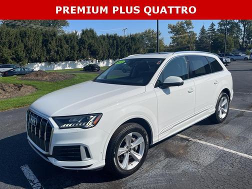 2024 Audi Q7 45 Premium Plus