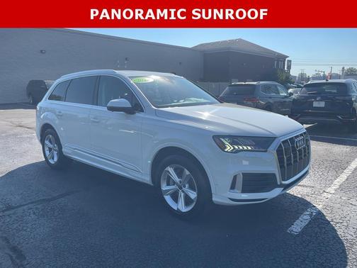 2024 Audi Q7 45 Premium Plus