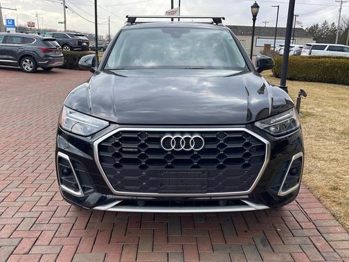 2023 Audi Q5 45 S line quattro Premium