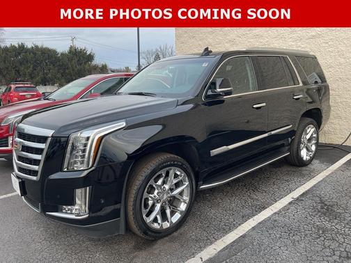 2017 Cadillac Escalade Luxury