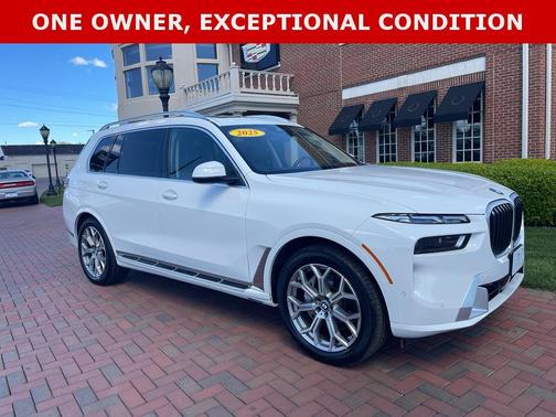 White 2025 BMW X7 xDrive40i