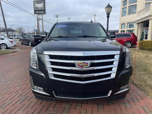 2019 Cadillac Escalade ESV Luxury