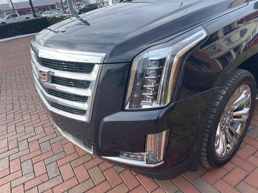 2019 Cadillac Escalade ESV Luxury