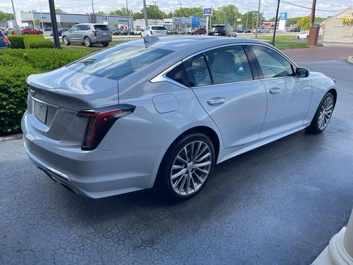 2022 Cadillac CT5 Premium Luxury AWD