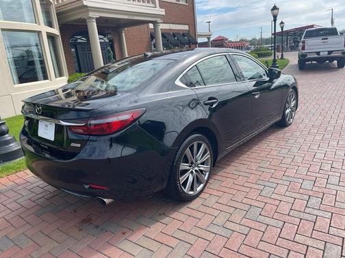 2018 Mazda Mazda6 Signature