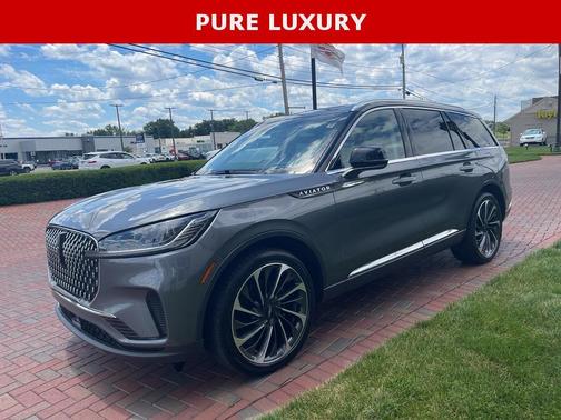 Metallic 2025 Lincoln Aviator Reserve AWD