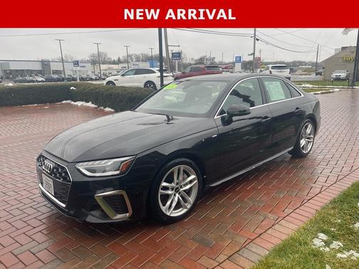 2024 Audi A4 45 S line quattro Premium