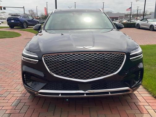 2025 Genesis GV70 2.5T
