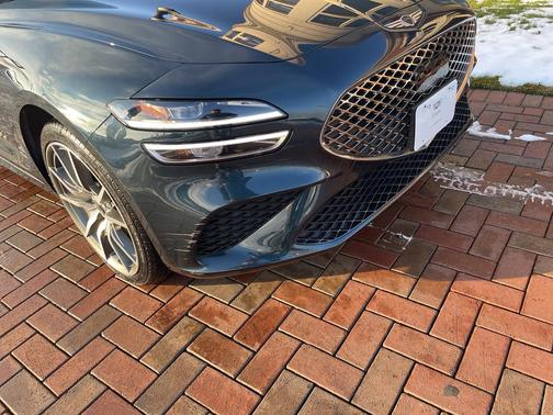 2024 Genesis G70 2.5T