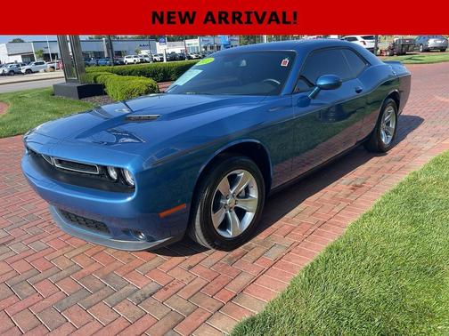2022 Dodge Challenger SXT