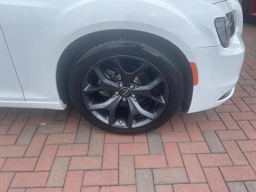 2023 Chrysler 300 S