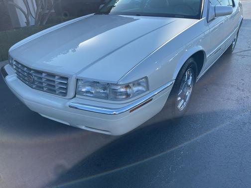 1999 Cadillac Eldorado Base