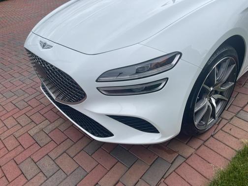 Alta White 2026 Genesis G70 2.5T