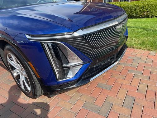 Opulent Blue Metallic 2024 Cadillac LYRIQ Tech