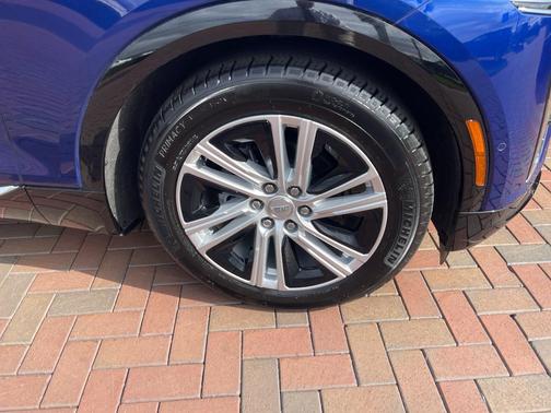 Opulent Blue Metallic 2024 Cadillac LYRIQ Tech