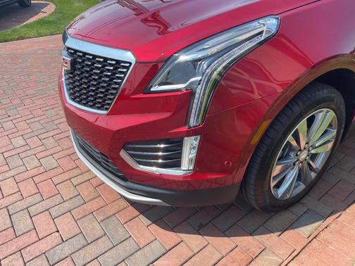 2024 Cadillac XT5 Premium Luxury