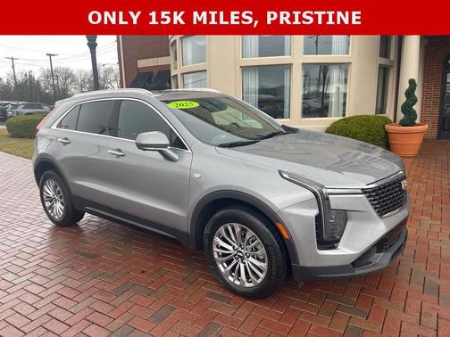 2025 Cadillac XT4 Premium Luxury