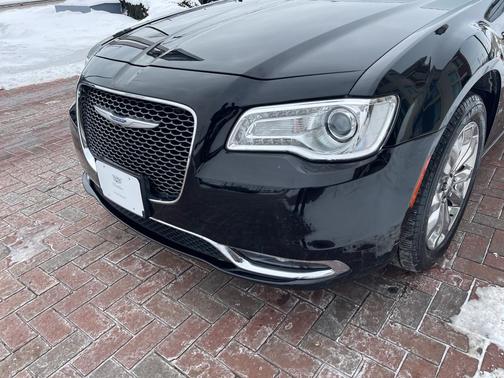 2019 Chrysler 300 Limited