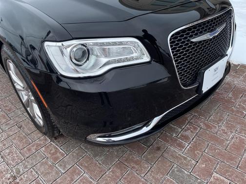 2019 Chrysler 300 Limited