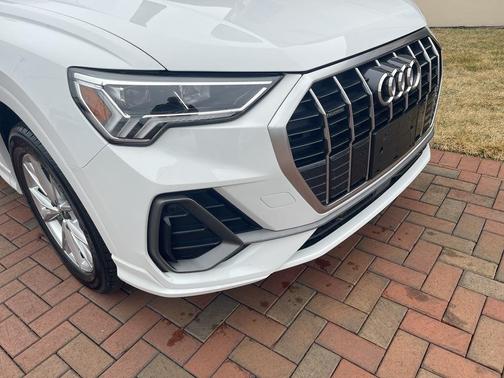 2025 Audi Q3 45 S line Premium
