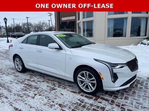 2022 Cadillac CT4 Luxury