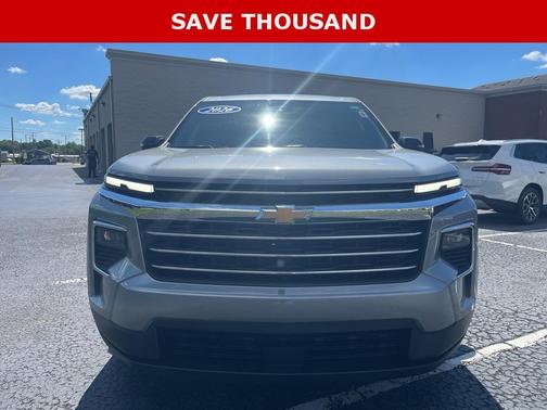 Sterling Gray Metallic 2026 Chevrolet Traverse LT